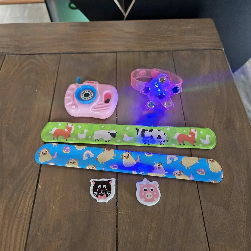 Kids Toy Set with Pink Sideshow Camera Bracelets And Erasers